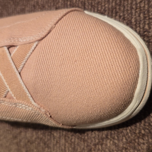 CLARKS BRAND WOMEN'S TAUPE "CLOUDSTEPPERS" "BREEZE SKIP" SLIP ON SHOES SIZE 7.5M - Picture 12 of 12